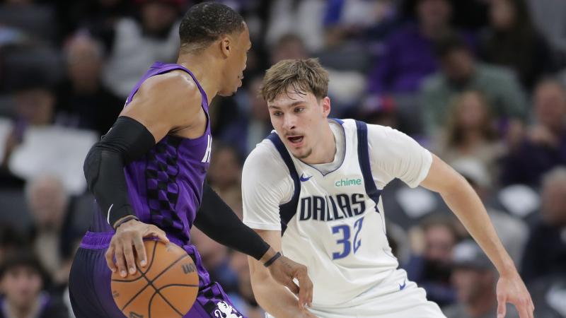 申花vs三箭首发：路易斯、马纳法先发阿苏埃替补，广岛单外援（申花战广岛三箭首发出炉：路易斯、马纳法先发，阿苏埃替补，广岛仅一外援）