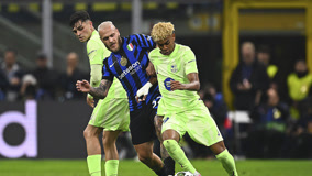 中甲战报：阿卜杜瓦哈普戴帽，陕西联合5-1送广西平果降级（中甲快讯：阿卜杜瓦哈普帽子戏法，陕西联合5-1大胜送广西平果降级）