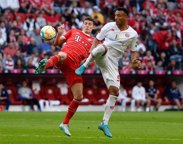 杜兰特篮下补篮，逆转比赛（杜兰特补篮扭转战局）