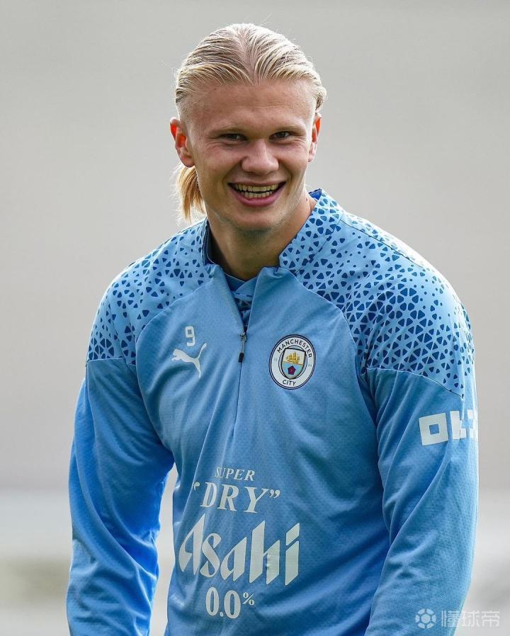 上海男篮39分大胜！新赛季开门红，弗格首秀10分，怀特塞德11分（上海男篮39分狂胜迎新季开门红，弗格首秀拿10分，怀特塞德贡献11分）