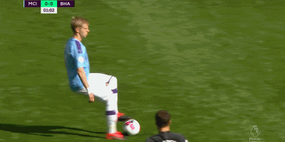 40岁魔笛仍不老！助米兰领跑意甲+连续10轮踢满全场