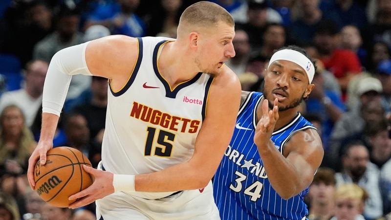 西蒙斯：在巴黎时，内马尔一直照顾我；英超就是世界第一联赛（西蒙斯称在巴黎受内马尔照顾，直言英超是世界第一联赛）