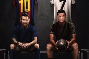 马明宇隔空给邵佳一加油：非常期待佳一率领国足走出低谷（马明宇隔空声援邵佳一：盼其率国足摆脱低迷）