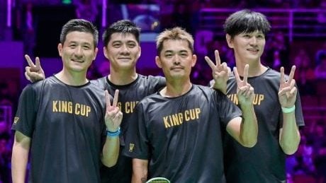 前门兴和多特主帅法夫尔宣布退休，曾三度荣膺德甲最佳教练（前多特、门兴主帅法夫尔宣布退休，三度当选德甲年度最佳教练）