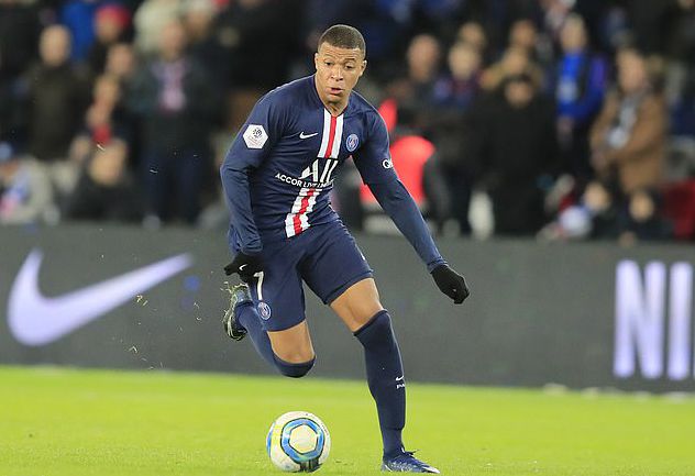 青训小将助攻制胜球，引发关注（青训新星助攻制胜，备受瞩目）