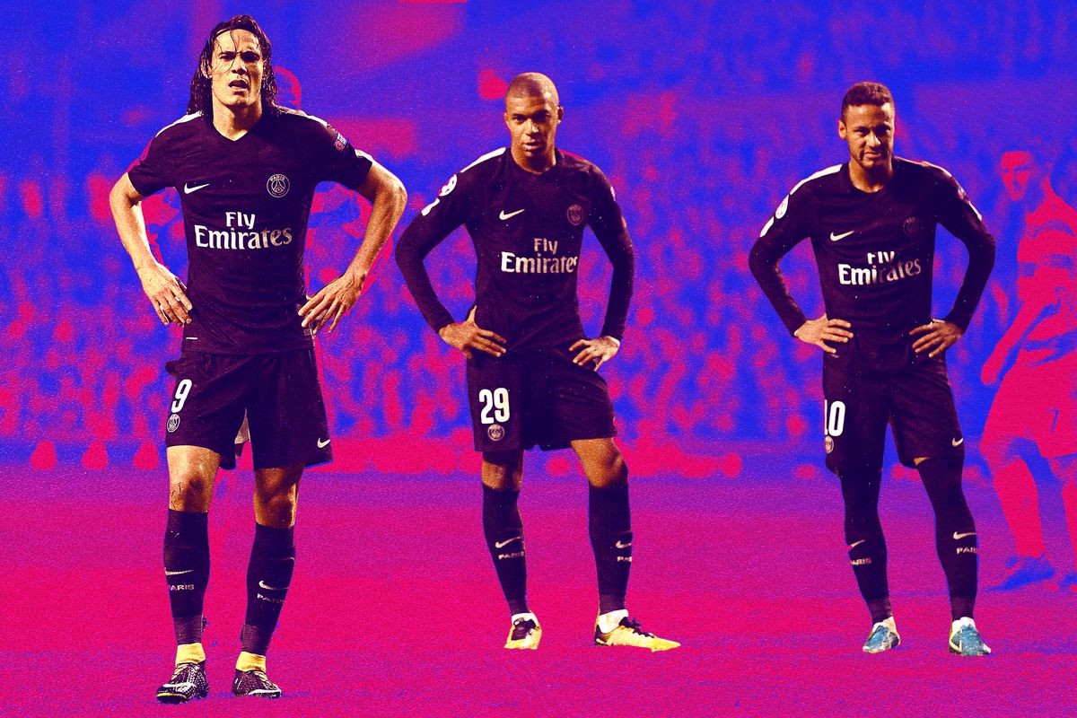 普拉蒂尼等尤文传奇与一线队见面，并参观海瑟尔惨案纪念碑（普拉蒂尼等尤文名宿与一线队会合，赴海瑟尔惨案纪念碑致敬）