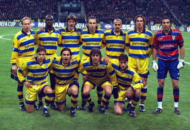 官方：伯恩茅斯续约17岁前锋乔尼·戴（伯恩茅斯官宣与17岁前锋乔尼·戴完成续约）