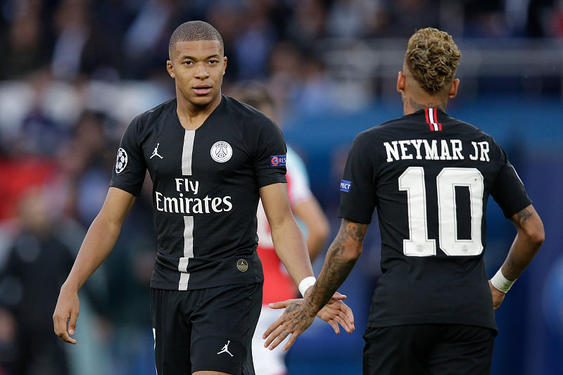 记者：拜仁将于明年一月开始与凯恩谈续约