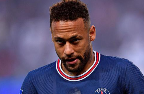 基米希打入生涯首粒欧冠乌龙，拜仁上次欧冠乌龙由阿拉巴打入（基米希生涯欧冠首乌龙，拜仁上次欧冠乌龙出自阿拉巴）