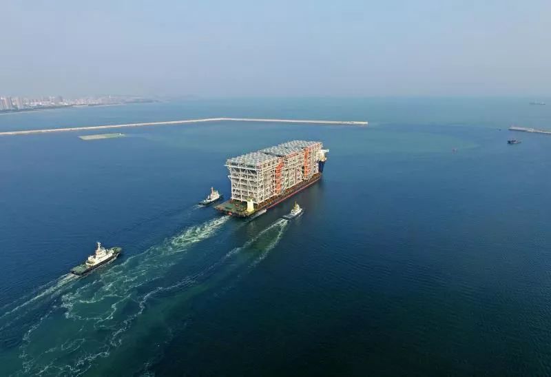 美加墨世界杯分组出炉：姆巴佩哈兰德死亡之组，梅西C罗上上签（美加墨世界杯抽签揭晓：姆巴佩、哈兰德落入死亡之组，梅西、C罗喜得上上签）