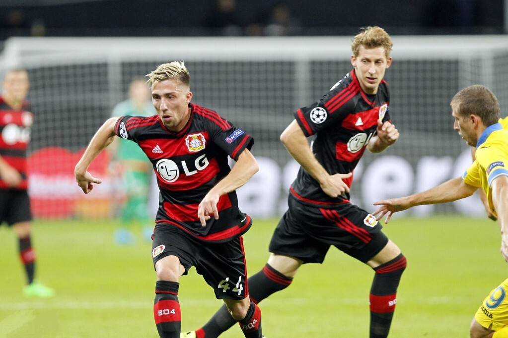 WTA进步榜让辣妈本西奇一夜爆火，三位天才少女谁会成未来大黑马（WTA进步榜掀热议：辣妈本西奇爆红，三位天才少女谁将成为未来黑马？）